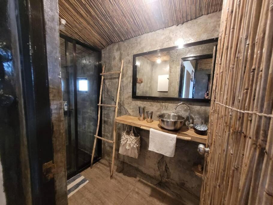 Tarzans House Villa General Luna  Dış mekan fotoğraf
